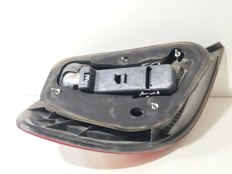 Recambio de piloto trasero izquierdo para mercedes-benz clase c coupé (cl203) c 220 cdi (203.708) referencia OEM IAM 2038200564 