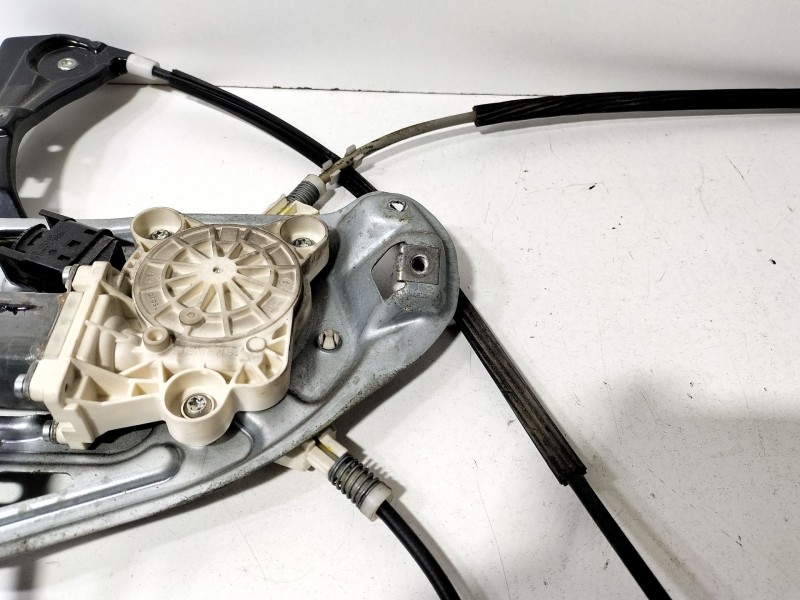 Recambio de elevalunas delantero izquierdo para mercedes-benz clase c coupé (cl203) c 220 cdi (203.708) referencia OEM IAM A2037