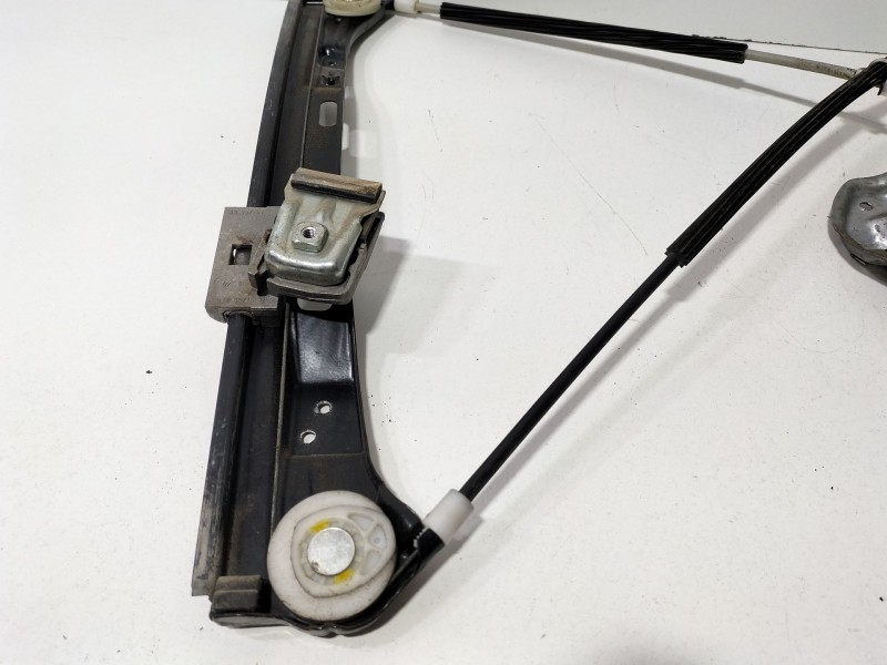 Recambio de elevalunas delantero izquierdo para mercedes-benz clase c coupé (cl203) c 220 cdi (203.708) referencia OEM IAM A2037