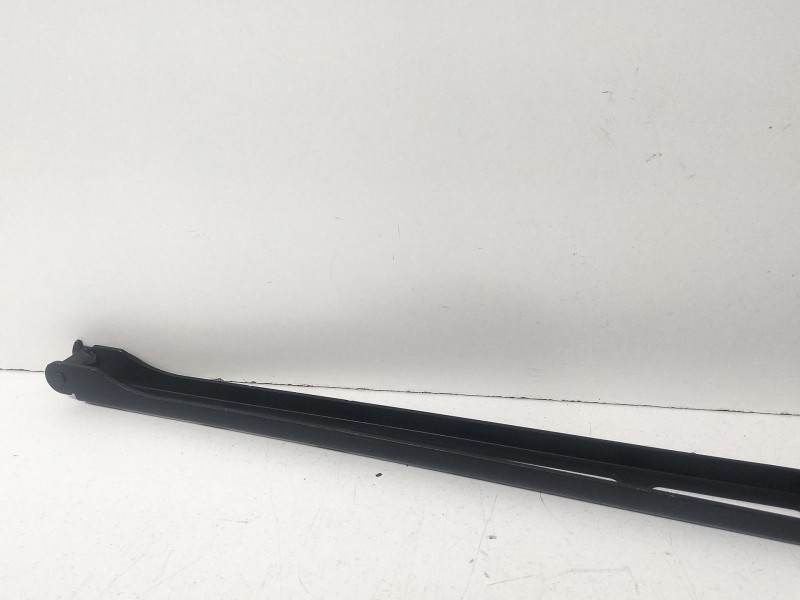 Recambio de brazo limpia delantero derecho para mercedes-benz clase c coupé (cl203) c 220 cdi (203.708) referencia OEM IAM AI231