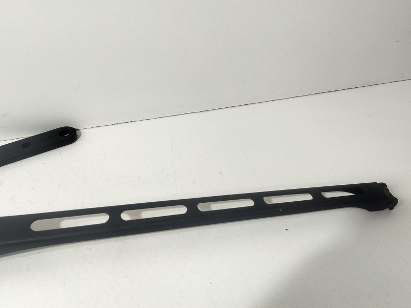 Recambio de brazo limpia delantero izquierdo para mercedes-benz clase c coupé (cl203) c 220 cdi (203.708) referencia OEM IAM A20