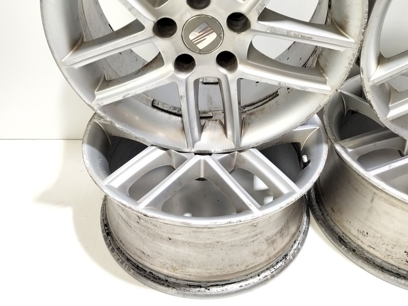 Recambio de juego llantas para volkswagen passat b6 (3c2) 2.0 tdi referencia OEM IAM 3R0601025A  