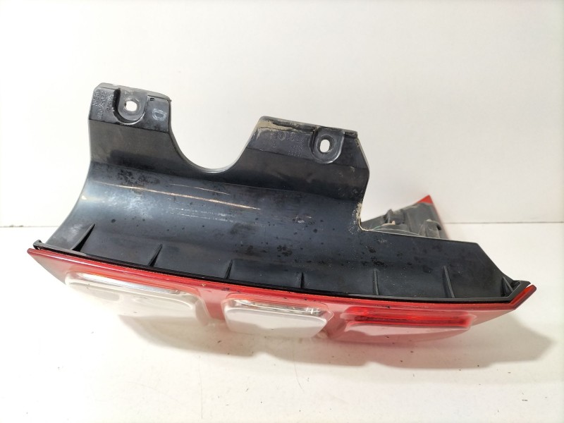 Recambio de piloto trasero derecho para suzuki grand vitara ii (jt, te, td) 1.9 ddis a las 4 ruedas (jt419, td44, jb419wd, jb419