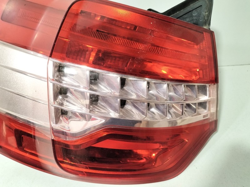 Recambio de piloto trasero izquierdo para citroën c5 iii (rd_) 1.6 hdi 110 referencia OEM IAM 9681063880  