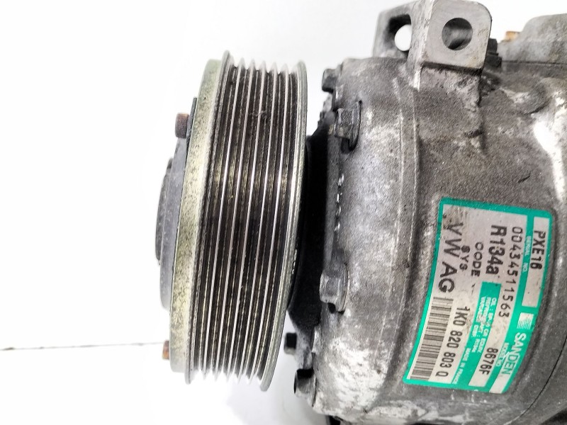 Recambio de compresor aire acondicionado para seat leon (1p1) 2.0 tdi 16v referencia OEM IAM 1K0820803Q  
