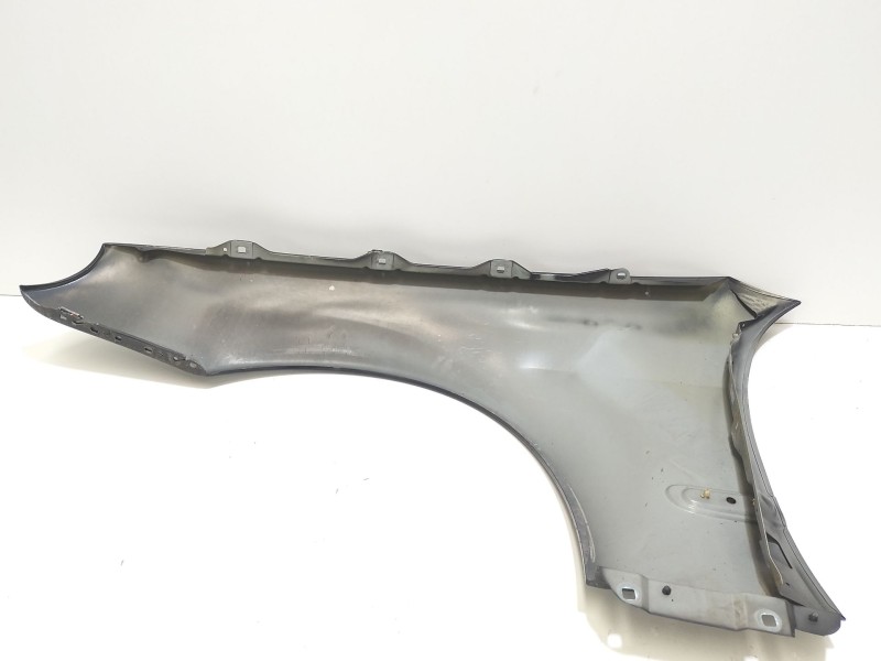 Recambio de aleta delantera derecha para mercedes-benz clase c coupé (cl203) c 220 cdi (203.708) referencia OEM IAM 2038800418  