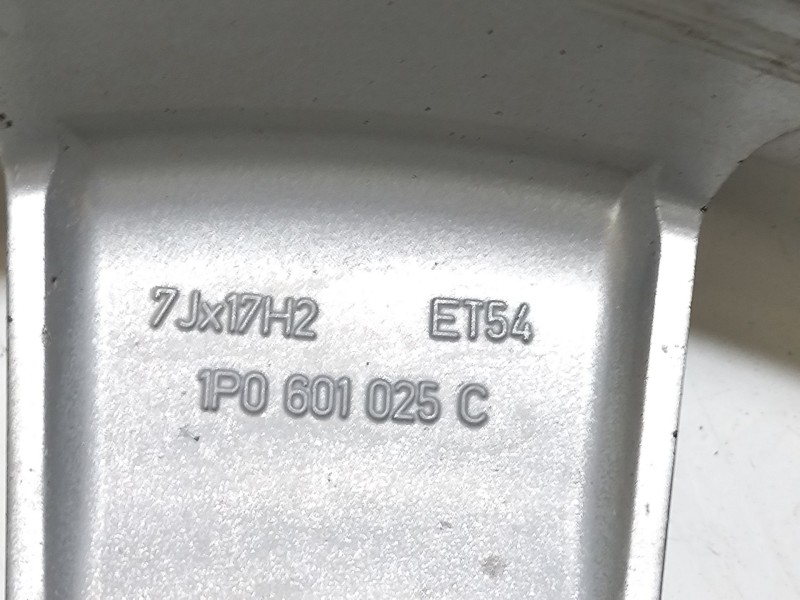Recambio de llanta para seat leon (1p1) 2.0 tdi 16v referencia OEM IAM 1P0601025C  