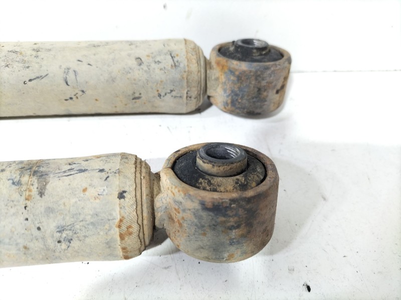 Recambio de juego amortiguadores trasero para suzuki grand vitara ii (jt, te, td) 1.9 ddis a las 4 ruedas (jt419, td44, jb419wd,