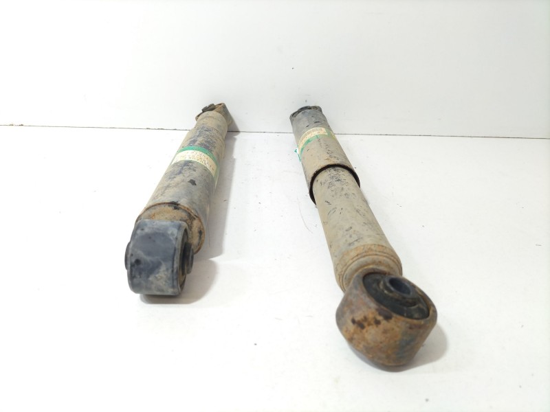 Recambio de juego amortiguadores trasero para suzuki grand vitara ii (jt, te, td) 1.9 ddis a las 4 ruedas (jt419, td44, jb419wd,