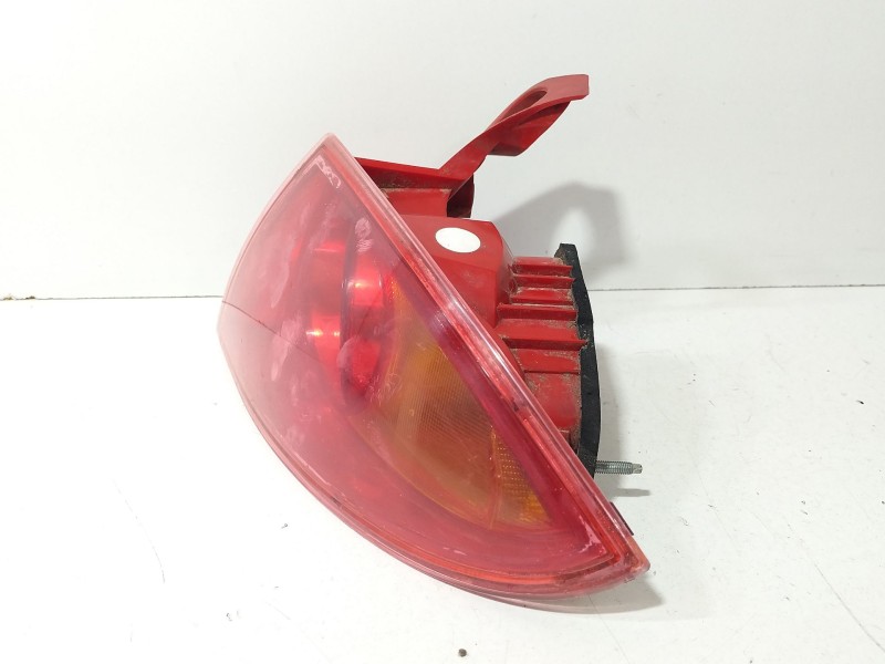 Recambio de piloto trasero derecho para seat leon (1p1) 1.9 tdi referencia OEM IAM 1P0945112C  