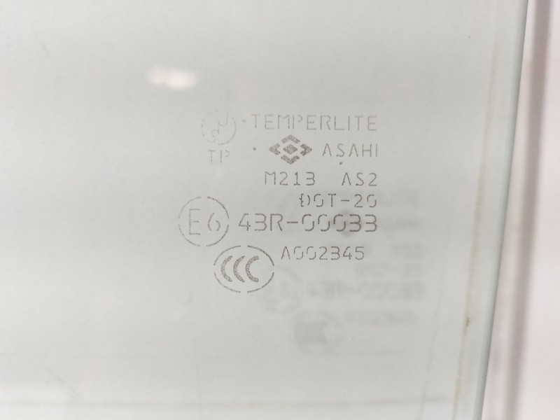 Recambio de luna trasera derecha para suzuki grand vitara ii (jt, te, td) 1.9 ddis a las 4 ruedas (jt419, td44, jb419wd, jb419xd