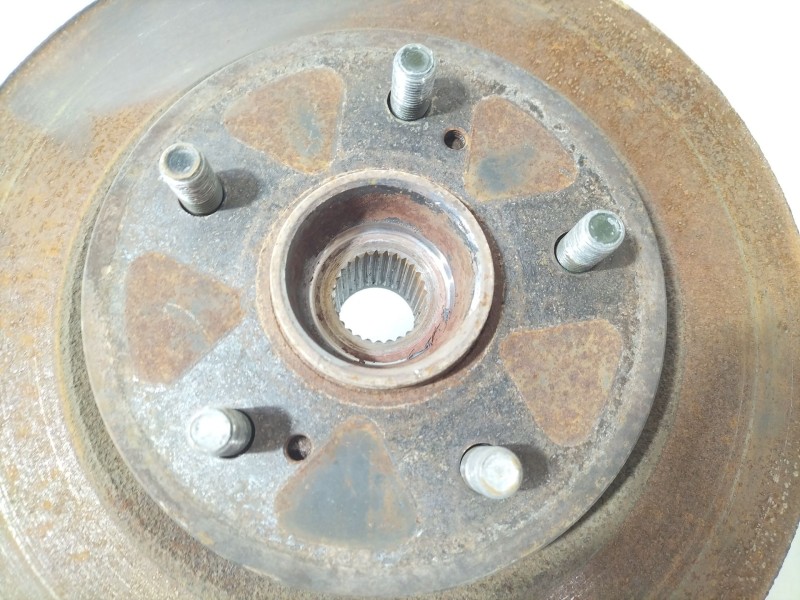 Recambio de mangueta delantera derecha para suzuki grand vitara ii (jt, te, td) 1.9 ddis a las 4 ruedas (jt419, td44, jb419wd, j