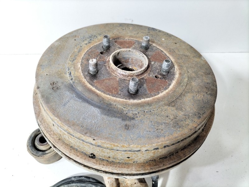 Recambio de mangueta trasera derecha para suzuki grand vitara ii (jt, te, td) 1.9 ddis a las 4 ruedas (jt419, td44, jb419wd, jb4
