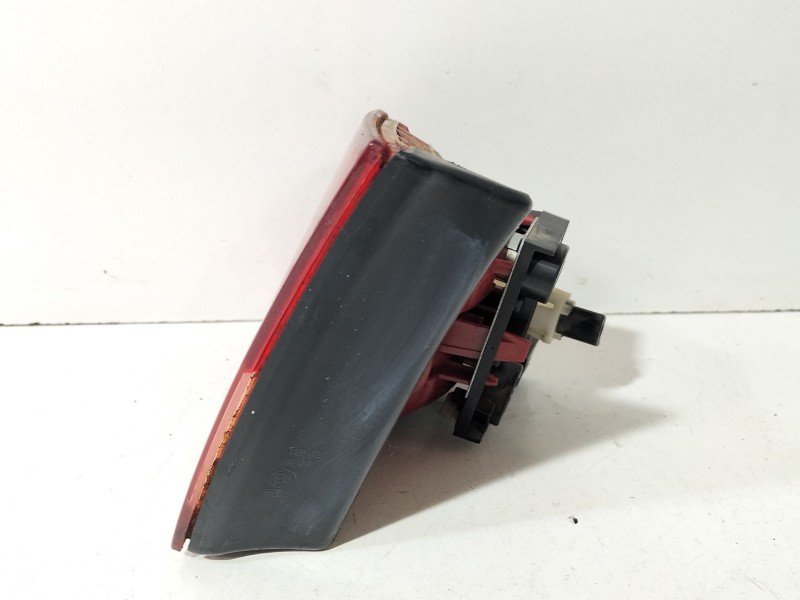 Recambio de piloto trasero derecho de porton para citroën c5 iii (rd_) 1.6 hdi 110 referencia OEM IAM 9687582980  