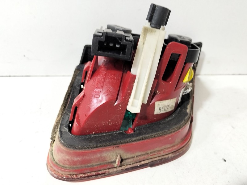 Recambio de piloto trasero derecho de porton para citroën c5 iii (rd_) 1.6 hdi 110 referencia OEM IAM 9687582980  