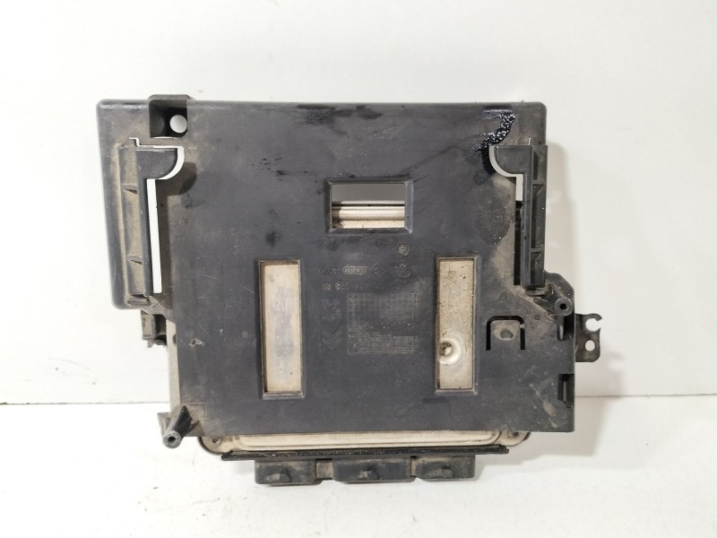 Recambio de centralita motor uce para citroën c5 iii (rd_) 1.6 hdi 110 referencia OEM IAM 9664843780  