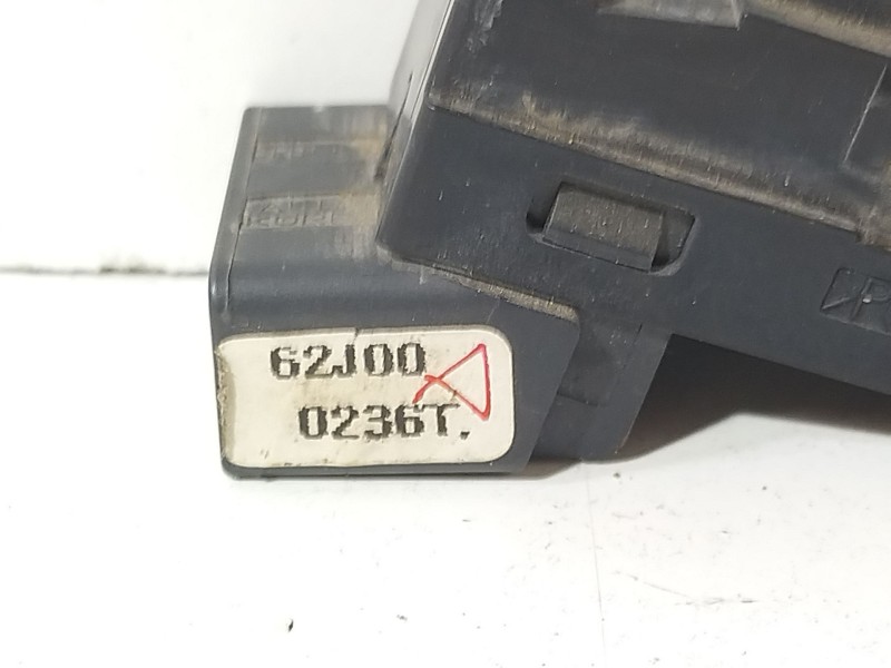 Recambio de mando elevalunas delantero derecho para suzuki grand vitara ii (jt, te, td) 1.9 ddis a las 4 ruedas (jt419, td44, jb