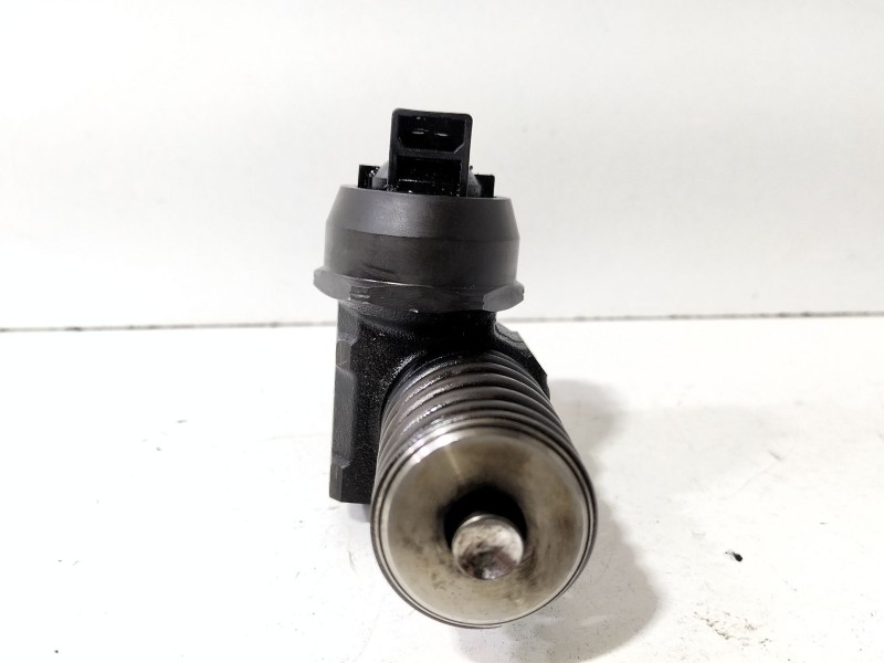 Recambio de inyector para seat ibiza iii (6l1) 1.4 tdi referencia OEM IAM 038130073AG  
