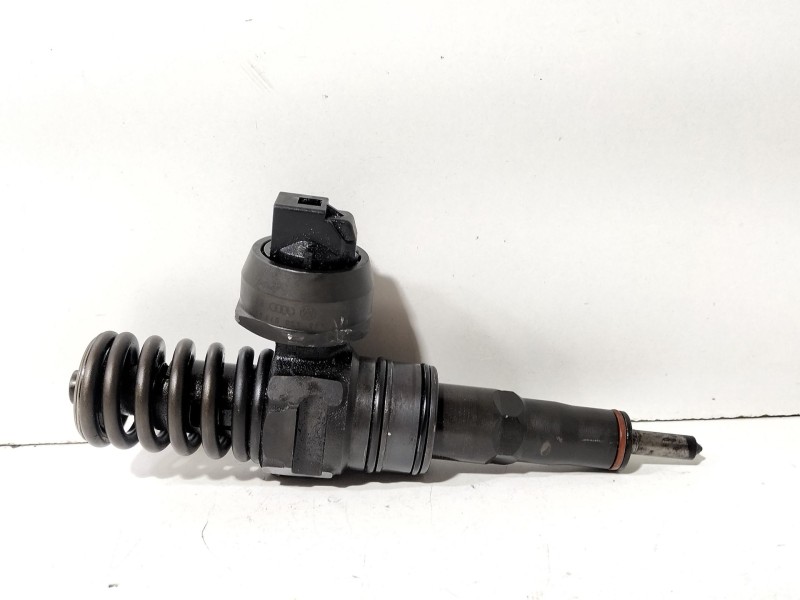 Recambio de inyector para seat ibiza iii (6l1) 1.4 tdi referencia OEM IAM 038130073AG  