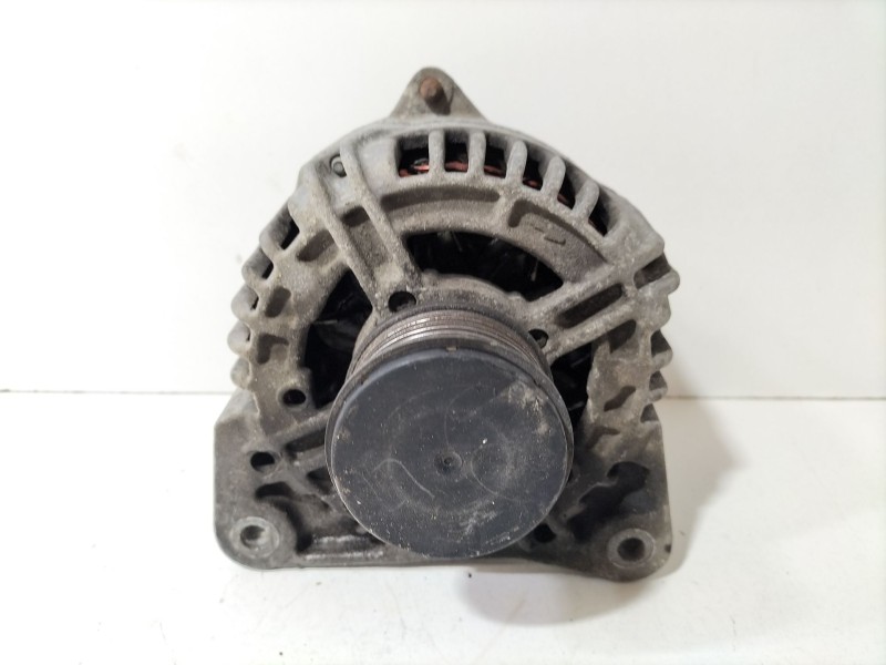 Recambio de alternador para renault clio iii grandtour (kr0/1_) 1.5 dci referencia OEM IAM 0124425093  