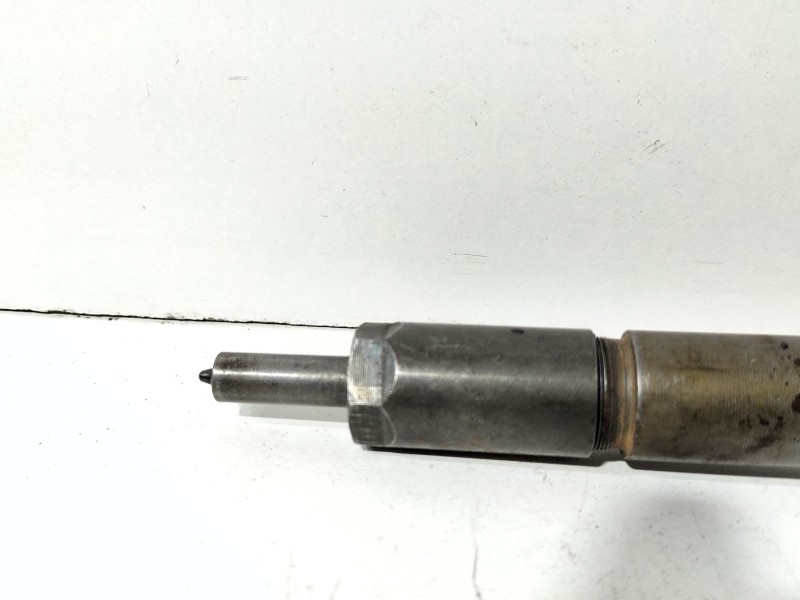 Recambio de inyector para peugeot partner kombi confort referencia OEM IAM 0445110311  