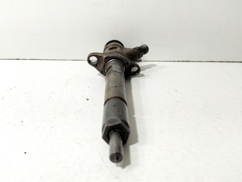 Recambio de inyector para peugeot partner kombi confort referencia OEM IAM 0445110311  