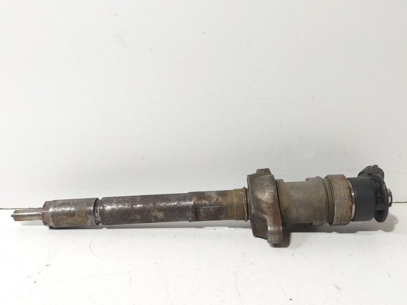 Recambio de inyector para peugeot partner kombi confort referencia OEM IAM 0445110311  
