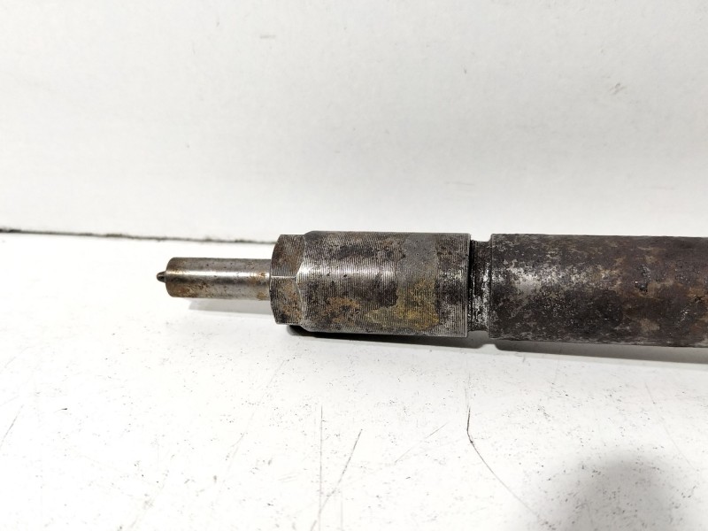 Recambio de inyector para peugeot partner kombi confort referencia OEM IAM 0445110311  