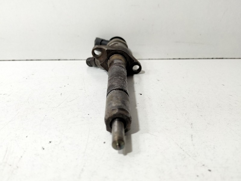 Recambio de inyector para peugeot partner kombi confort referencia OEM IAM 0445110311  