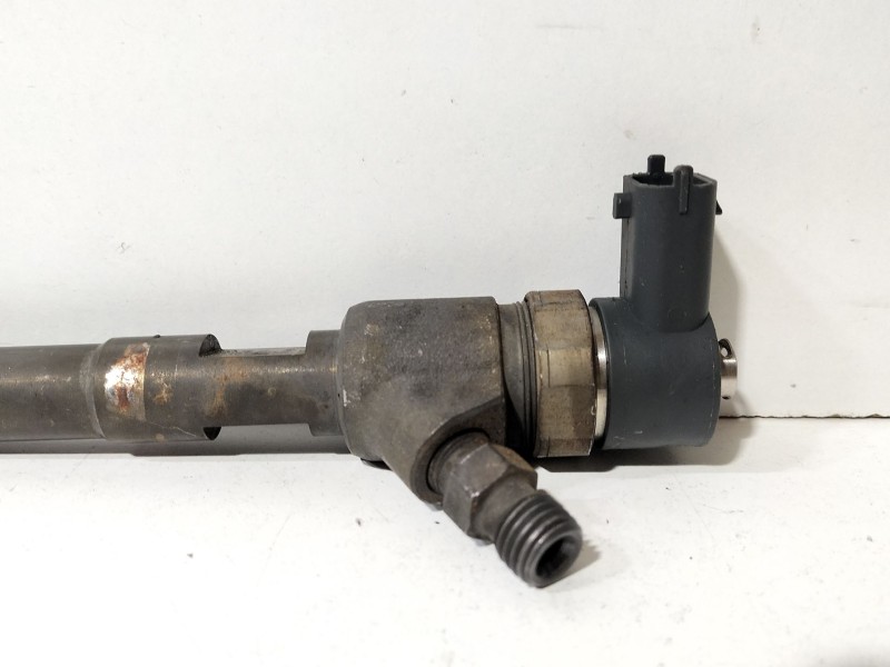 Recambio de inyector para fiat fiorino (147_) 1.3 referencia OEM IAM 0445110351  