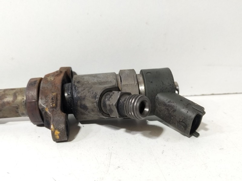 Recambio de inyector para citroën berlingo 1.6 hdi fap referencia OEM IAM 0445110239  
