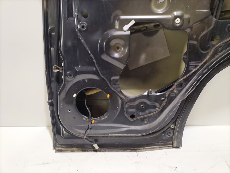 Recambio de puerta trasera derecha para suzuki grand vitara ii (jt, te, td) 1.9 ddis a las 4 ruedas (jt419, td44, jb419wd, jb419