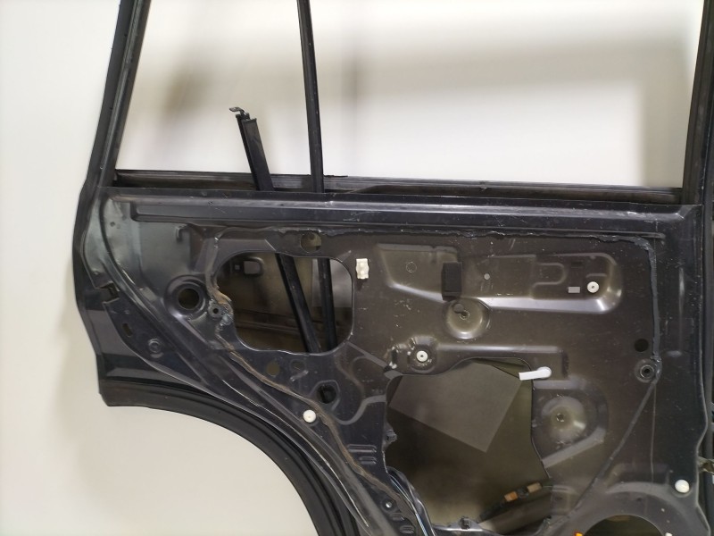 Recambio de puerta trasera izquierda para suzuki grand vitara ii (jt, te, td) 1.9 ddis a las 4 ruedas (jt419, td44, jb419wd, jb4