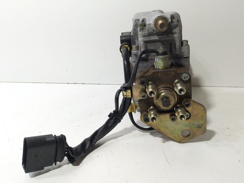 Recambio de bomba inyeccion para seat ibiza ii (6k1) 1.9 sdi referencia OEM IAM 038130107B  
