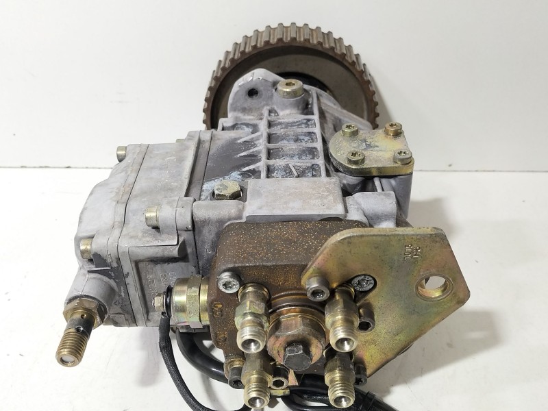Recambio de bomba inyeccion para seat ibiza ii (6k1) 1.9 sdi referencia OEM IAM 038130107B  