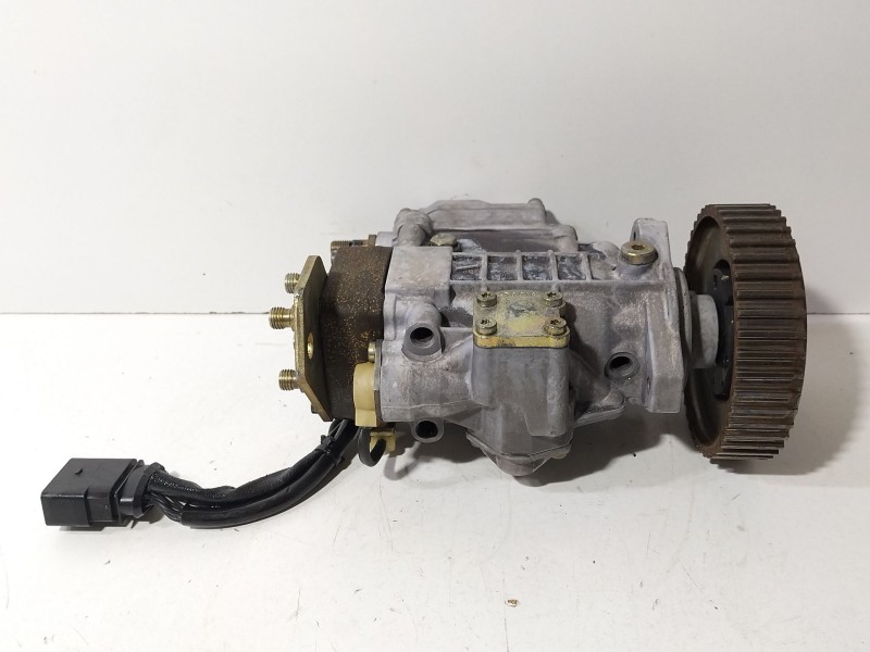 Recambio de bomba inyeccion para seat ibiza ii (6k1) 1.9 sdi referencia OEM IAM 038130107B  
