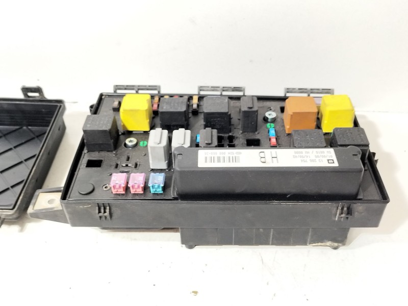 Recambio de centralita motor uce para opel astra h (a04) 1.7 cdti (l48) referencia OEM IAM 55556829  