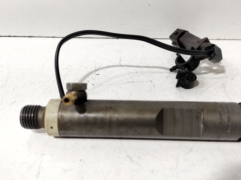 Recambio de inyector para seat ibiza ii (6k1) 1.9 sdi referencia OEM IAM 028130203F  