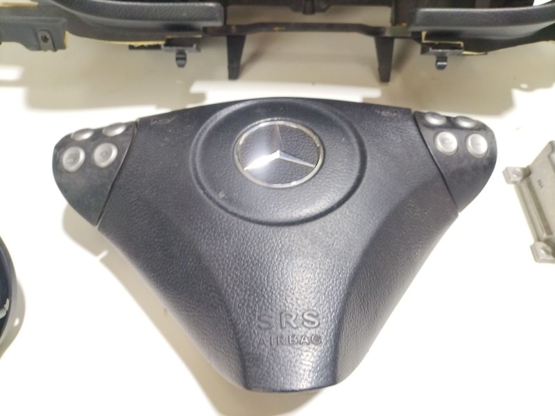 Recambio de kit airbag para mercedes-benz clase c coupé (cl203) c 220 cdi (203.708) referencia OEM IAM A0008605402  