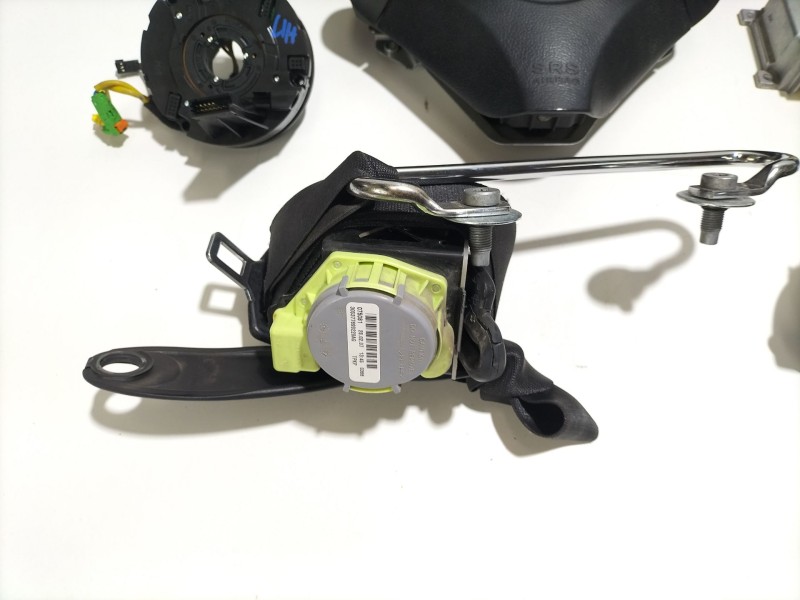 Recambio de kit airbag para mercedes-benz clase c coupé (cl203) c 220 cdi (203.708) referencia OEM IAM A0008605402  