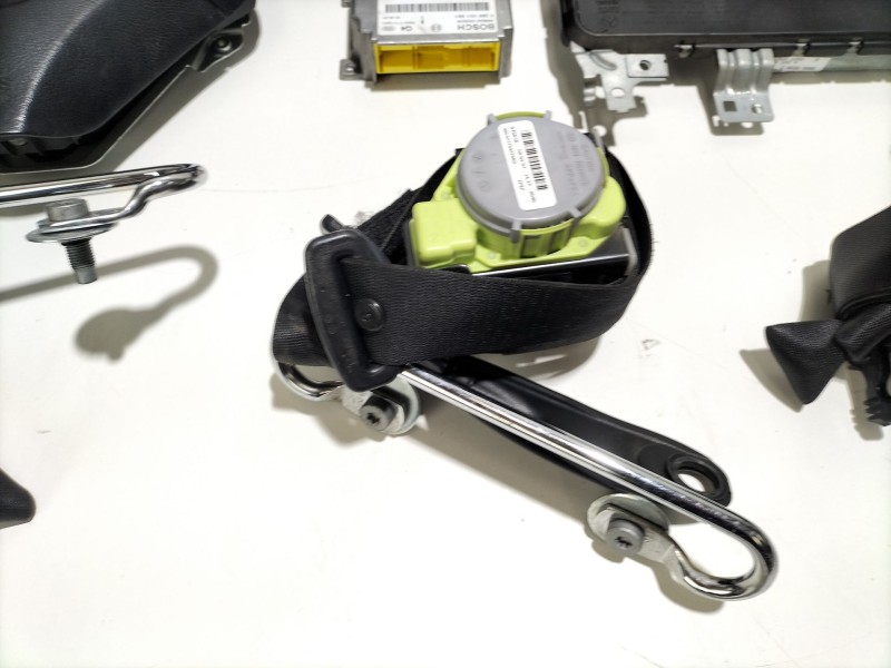Recambio de kit airbag para mercedes-benz clase c coupé (cl203) c 220 cdi (203.708) referencia OEM IAM A0008605402  