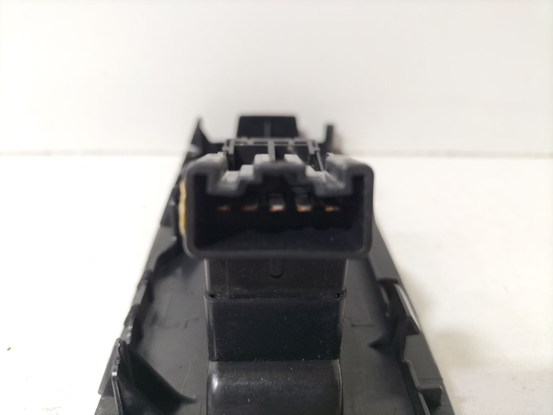 Recambio de mando elevalunas delantero derecho para suzuki grand vitara ii (jt, te, td) 1.9 ddis a las 4 ruedas (jt419, td44, jb