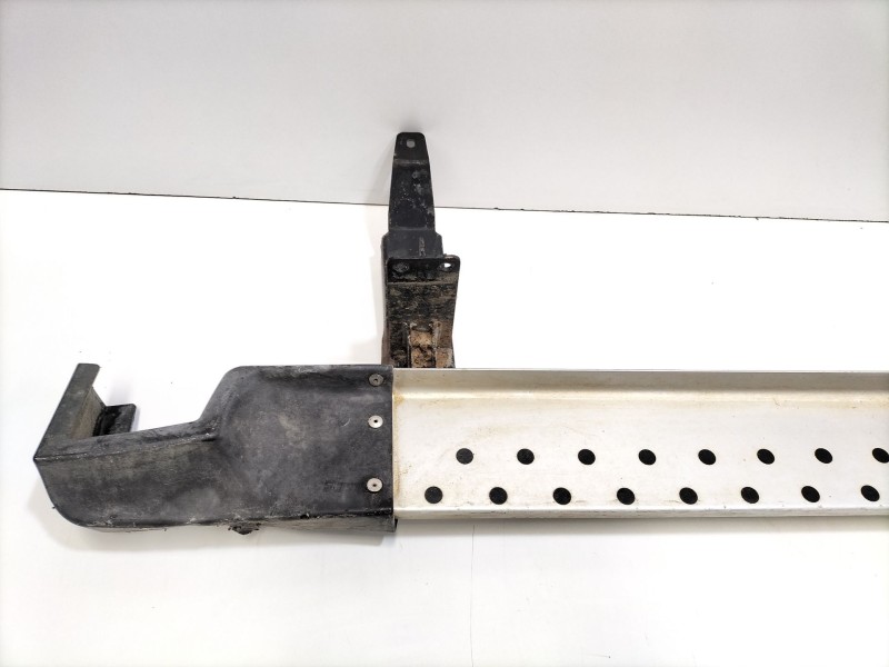 Recambio de estriberas laterales para suzuki grand vitara ii (jt, te, td) 1.9 ddis a las 4 ruedas (jt419, td44, jb419wd, jb419xd