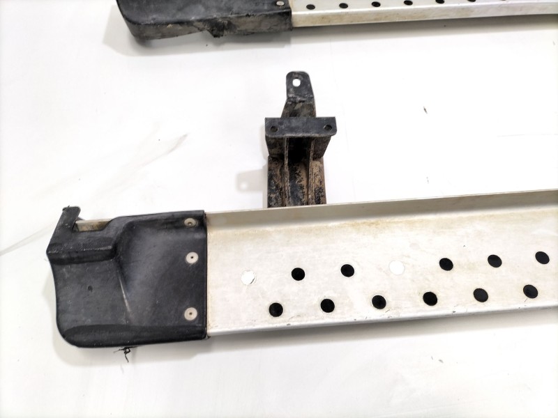 Recambio de estriberas laterales para suzuki grand vitara ii (jt, te, td) 1.9 ddis a las 4 ruedas (jt419, td44, jb419wd, jb419xd