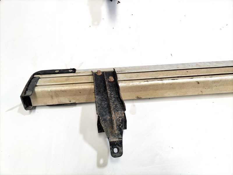 Recambio de estriberas laterales para suzuki grand vitara ii (jt, te, td) 1.9 ddis a las 4 ruedas (jt419, td44, jb419wd, jb419xd