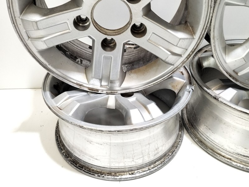 Recambio de juego llantas para kia sorento i (jc) 2.5 crdi referencia OEM IAM 529103E580  