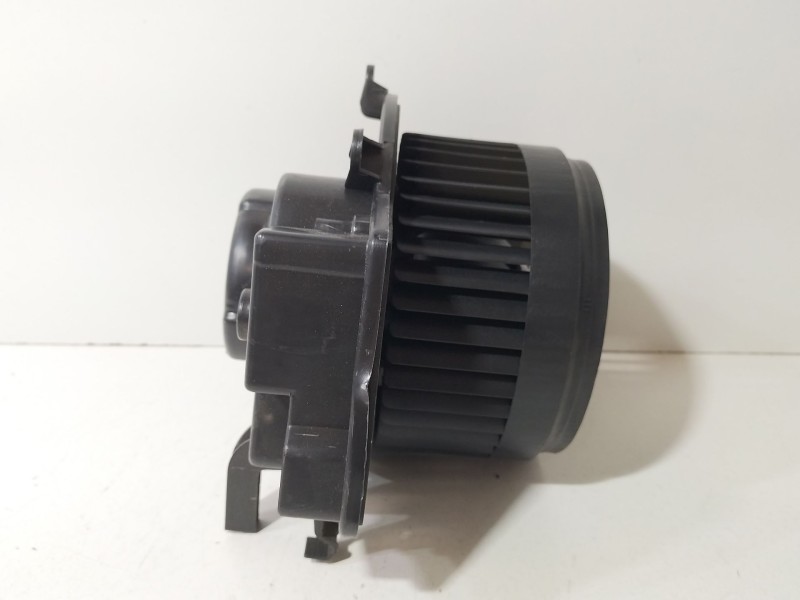 Recambio de motor calefaccion para mercedes-benz clase c coupé (cl203) c 220 cdi (203.708) referencia OEM IAM w203  