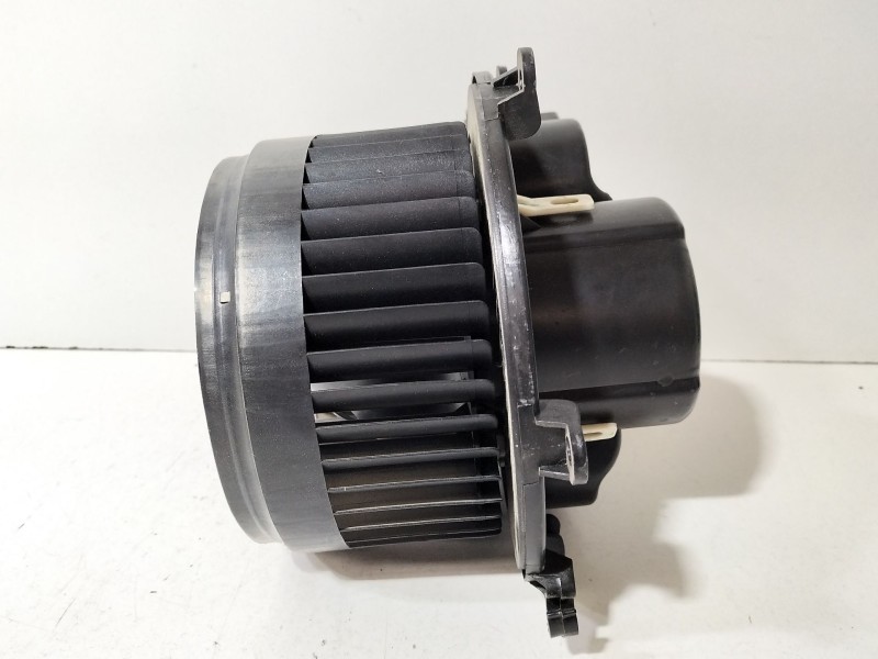 Recambio de motor calefaccion para mercedes-benz clase c coupé (cl203) c 220 cdi (203.708) referencia OEM IAM w203  