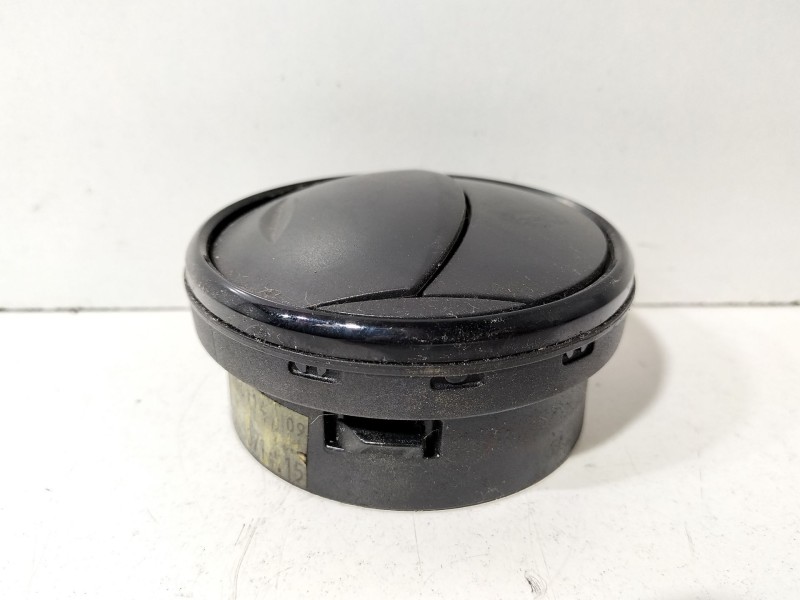 Recambio de rejilla aireadora para seat ibiza iv (6j5, 6p1) 1.4 referencia OEM IAM 6J0819110  