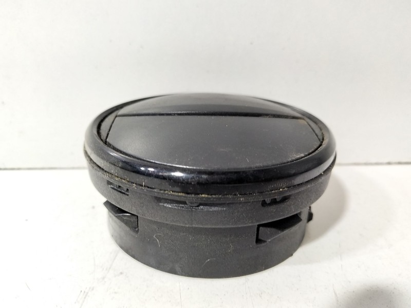 Recambio de rejilla aireadora para seat ibiza iv (6j5, 6p1) 1.4 referencia OEM IAM 6J0819110  